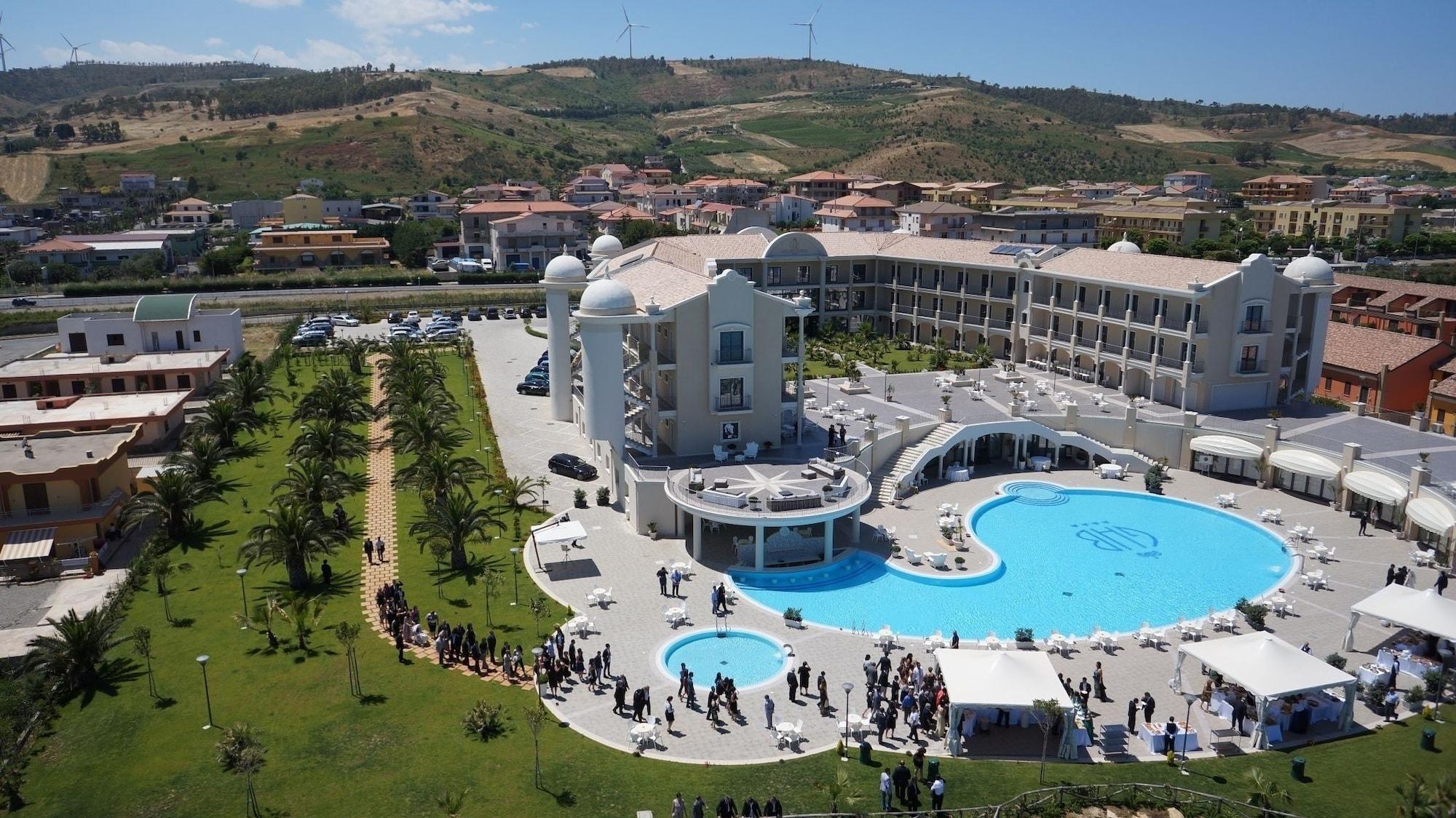Grand Hotel Balestrieri Torre Melissa Εξωτερικό φωτογραφία