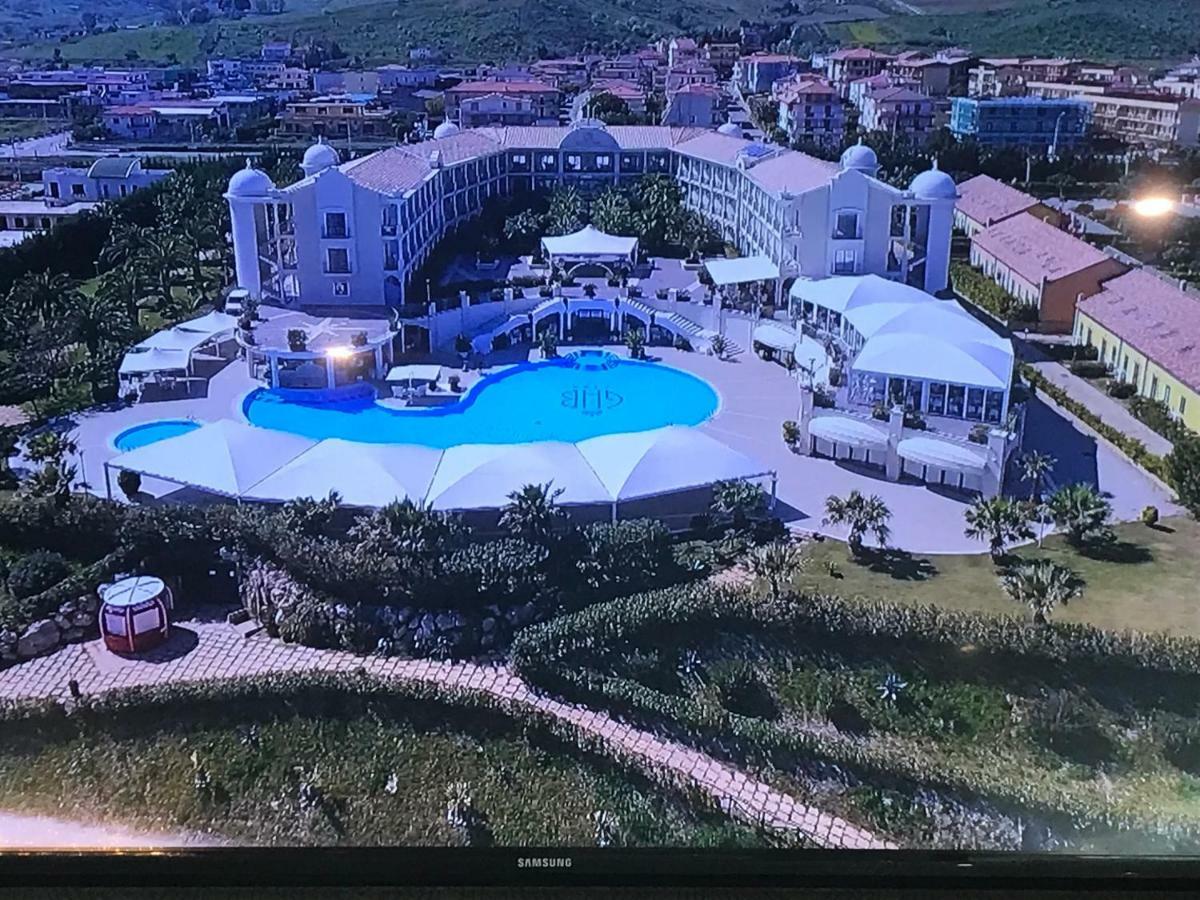 Grand Hotel Balestrieri Torre Melissa Εξωτερικό φωτογραφία