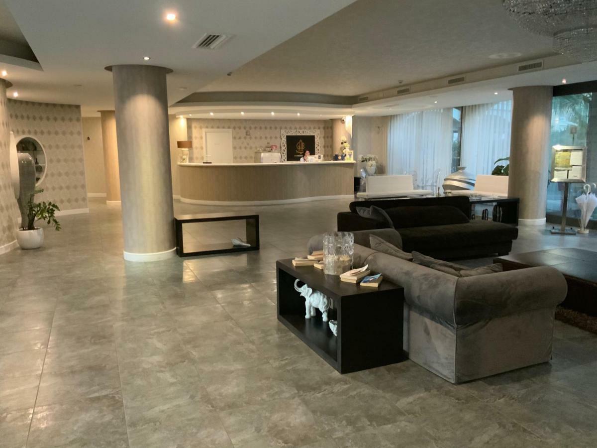 Grand Hotel Balestrieri Torre Melissa Εξωτερικό φωτογραφία