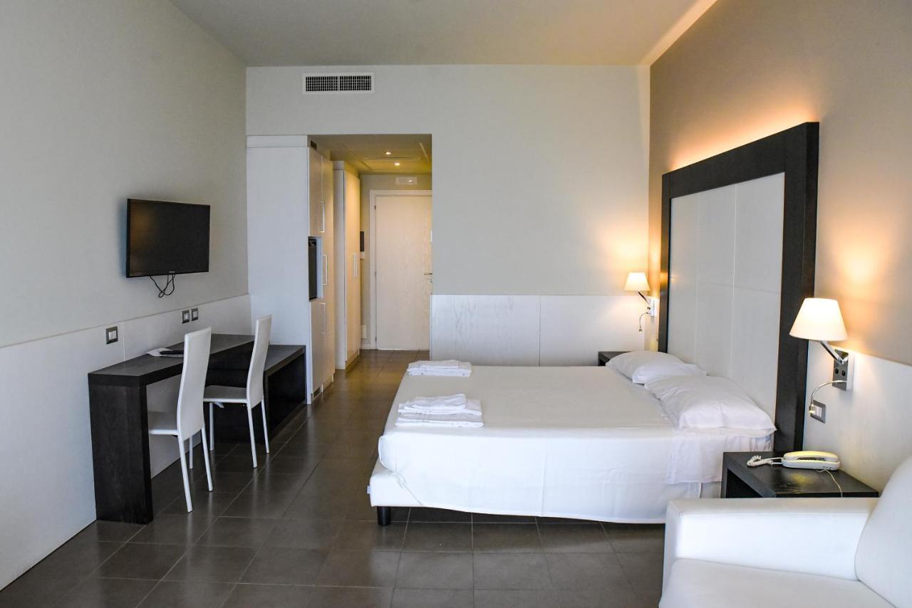 Grand Hotel Balestrieri Torre Melissa Εξωτερικό φωτογραφία